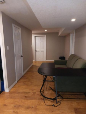 CheapSleep Room Near Kitchener Airport- 24X7 Checkin